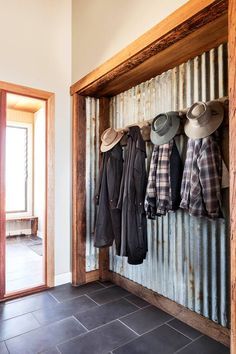 Hat Rack, Grand Designs, Mud Room, Barndominium, Barn House, Ranch House, My New Room, Decor Rustic, Rustic Home Decor