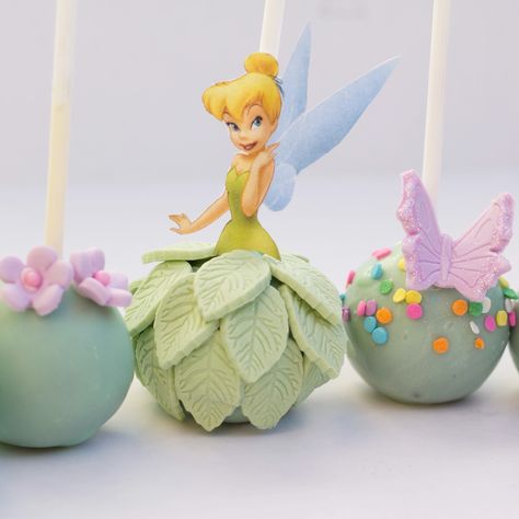 Tinker Bell Cake Pops, Fairy Cake Pops, Fairy Themed Cake, Themed Cake Pops, Marshmallow Cupcakes, Tinkerbell Cake, Marshmallow Frosting, Pop Cupcakes, Tinkerbell Party