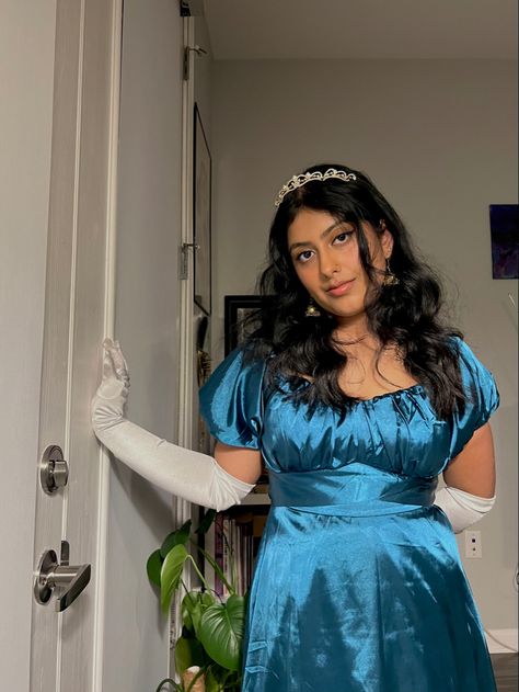 #halloween #costume #katesharma #bridgerton Halloween Costumes Bridgerton, Bridgeton Halloween Costume, Bridgerton Halloween Costume Ideas, Little Women Halloween Costumes, Bridgerton Costumes Diy, Bridgeton Costumes, Kate Sharma Costumes, Bridgerton Costumes Halloween, Edwina Sharma Dresses