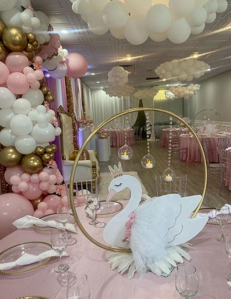 Swan Princess Party, Swan Baby Shower Ideas, Swan Baby Shower, Winter Baby Shower Themes, Swan Princess, Baby Shower Princess, Venue Decor, Baby Shower Winter