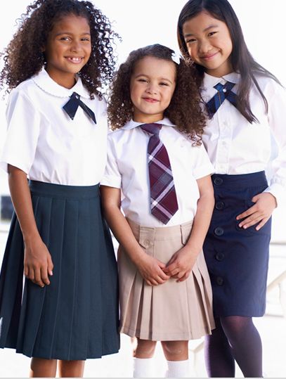 French School Uniform, First Day First Grade, Kindergarten Uniform, Square Belt Buckle, French Toast Uniforms, Back To School Wardrobe, School Guide, First Day Of Kindergarten, School Uniform Kids