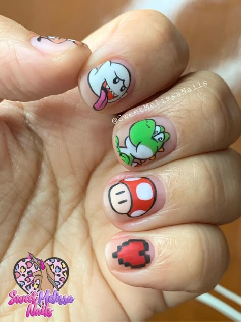 Yoshi Nail Art, Super Mario Nails Art, Universal Studios Nails Design, Short Character Nails, Mario Nails Art, Bowser Nails, Dbz Nails, Cartoon Nails Art, Videogame Nails