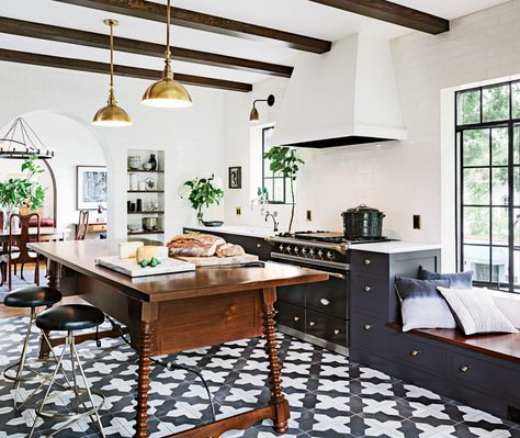 30 French Country Kitchen Design Ideas For a Modern and Timeless Look Kristina Crestin Design, New England Farmhouse Kitchen, Black Tiles Kitchen, Kristina Crestin, White Kitchen Floor, Condo Kitchen Remodel, Spanish Style Kitchen, Cement Tile Floor, Model Dapur