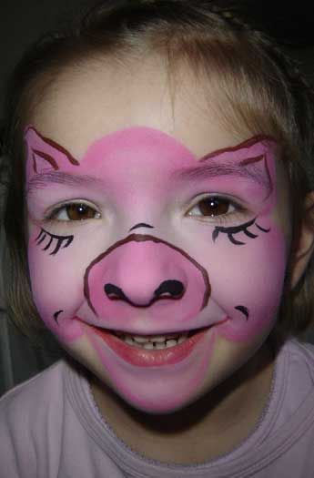 Pig Face Paint Easy, Peppa Pig Face Paint, Pig Makeup Halloween, Pig Face Paint, Pig Makeup, Batman Face Paint, Peppa Pig Birthday Party Decorations, Working With Kids, Animal Face Paintings