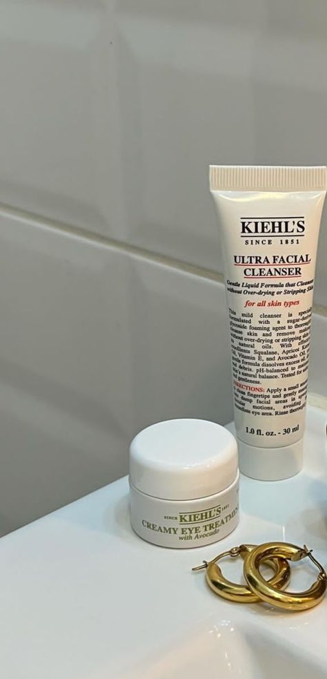 Kiehls Skincare Aesthetic, Khiels Skincare Routine, Kiehls Aesthetic, Kiels Skincare, Khiels Skincare, Kiehls Skincare Routine, Kiehls Skincare, Ginger Shot, Care Aesthetic