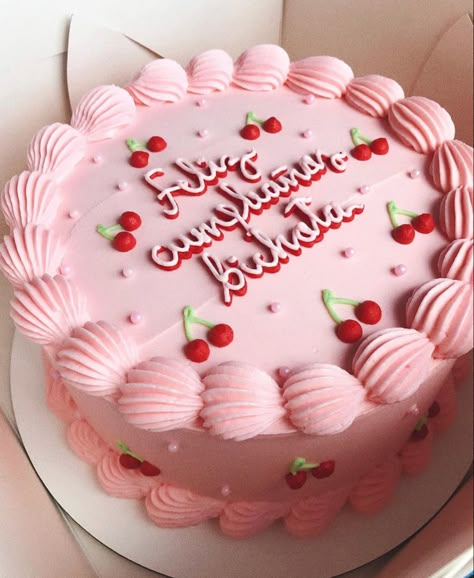 Simple Cherry Cake Design, Pink Cherry Birthday Cake, Happy Birthday Cack, Simple Piping Designs On Cakes, Pink Cherry Cake, Cherry Themed Cake, Round Cakes Ideas, Cherry Decorated Cake, Cherry Theme Cake