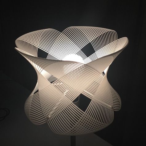 Amazing 3D printed floor lamp made by Shapeways Community. Perfect in any modern home decor! Lamp 3d, 3d Printing Art, 3d Cnc, Creative Accessories, 3d Printed Objects, Digital Fabrication, Parametric Design, 3dprinting Design, Interesting Design