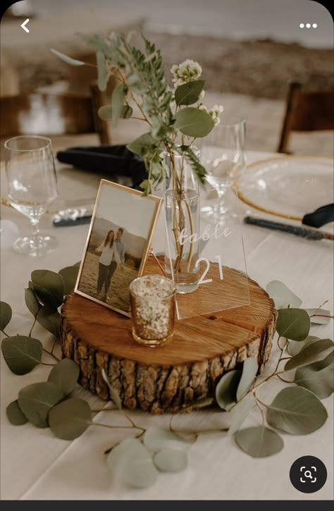 Wedding Table Centerpieces Minimalist, Table Decoration Ideas, Wedding Table Decoration, Rustic Wedding Centerpieces, 2025 Wedding, Cute Wedding Ideas, Future Wedding Plans, Wedding Table Decorations, Wedding Tables