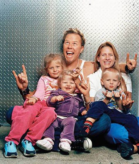 Papa Het Family ...beautiful! Baby Castor looks just like his dad! James Hetfield Family, Metallica Photos, Metallica Song, Ride The Lightning, Kirk Hammett, James Hetfield, Heavy Metal Music, Heavy Metal Bands, Thrash Metal