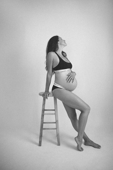 Maternity studio photoshoot 〡 Natural light photography 〡 Maternity photography 〡 Maternity photography poses 〡 Maternity photography ideas 〡 Maternity pictures 〡 Maternity studio photography 〡 Studio photography 〡 Studio poses 〡 Photoshoot poses 〡 Black and white photos 〡 Boston photoshoot 〡 Lena Nugent Photography 〡 Boston studio photographer Pregananant Photoshoot Studio, Pregnet Photoshoot Ideas, Maternity Shoot With Stool, B&w Maternity Photos, Maternity Stool Photoshoot, White Backdrop Maternity Photoshoot, Standing Maternity Poses, Maternity Photography Inside Studio, Maternity Photography Poses Sitting