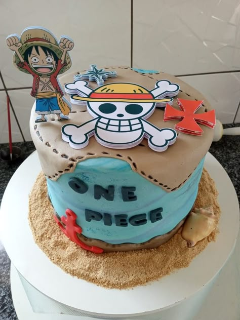 Anime Birthday Cake Ideas One Piece, One Piece Cake Ideas, One Piece Torte, One Piece Birthday Cake, One Piece Birthday Theme Party Ideas, One Piece Anime Cake, Luffy Cake, One Piece Cake, One Piece Birthday