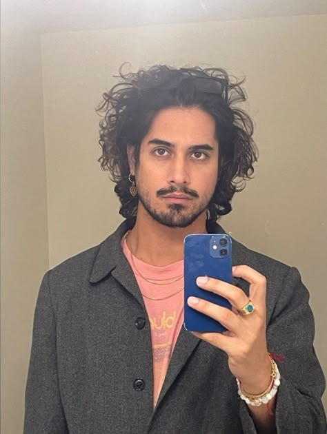 Avan Jogia Aesthetic, Evan Jogia, Remy Lebeau, Avan Jogia, Funny Story, Grunge Look, Attractive Guys, Most Beautiful Man, Xmen