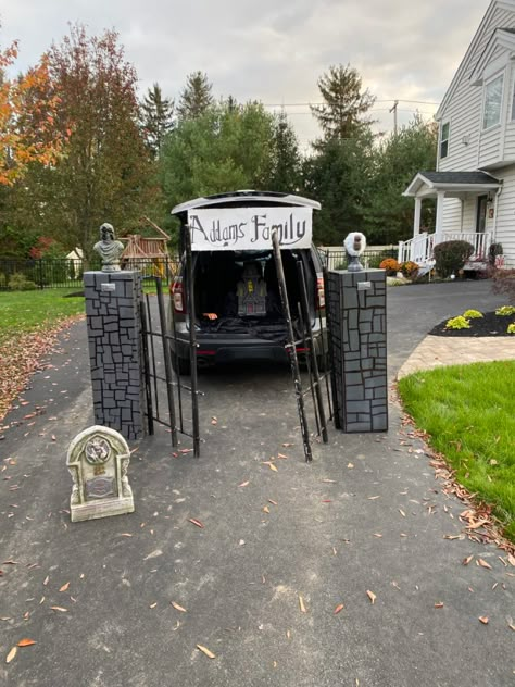 Addams Family trunk or treat Addams Family Diy Decorations, Addams Family House Decor Halloween, Truck Or Treat Adams Family, Adams Family Outdoor Decor, Adams Family Parade Float, Adam’s Family Trunk, Halloween Adams Family Decoration, The Adams Family Halloween Decorations, Family Halloween Costumes Trunk Or Treat