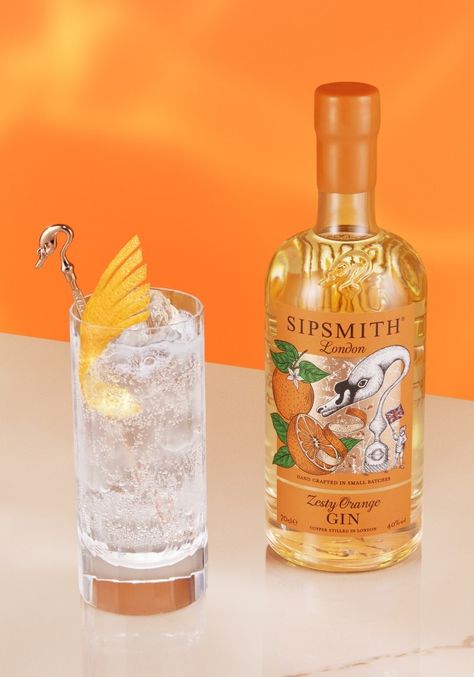 Zesty Orange G&T | Gin Cocktail Recipes | Sipsmith Gin Gin Ingredients, Sipsmith Gin, Gin Festival, Gin And Prosecco, Negroni Recipe, Spritz Recipe, Dried Orange Peel, Gin Cocktail Recipes, Orange Wedges