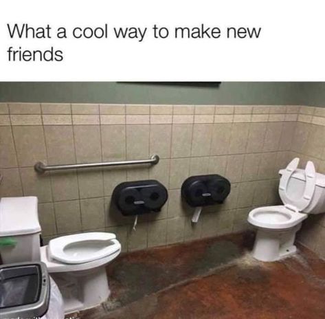 Bathroom Meme, Friends Humor, Laughter Friends, Funny Friends, Funny Relationship Quotes, Humor Hilarious, Great Memes, Design Fails, Bad Memes