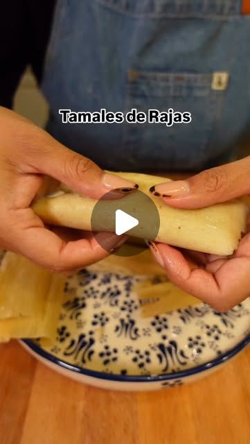 Maria | Pizquita de Sal | Mexican Recipes on Instagram: "Ingredients for Tamales de Rajas 👇🏽👇🏽👇🏽#mexicanfood #tamalesderajas 

For the filling:
2 lbs queso Oaxaca, shredded
1 lb Monterrey Jack cheese, shredded
4-6 chiles poblanos (or substitute with jalapeños or Anaheim chiles)

For the masa:
1 lb lard (preferably from a carnicería)
6 cups Maseca for tamales
7 cups warm broth (chicken or your preference)
2 tbsp baking powder
2 tbsp + 1 tsp salt

Additional:
Corn husks (hojas) - soaked in hot water for 1 hour
Salsa and queso Cotija for serving (optional)" Cheese And Jalapeno Tamales, Jalapeño And Cheese Tamales, Tamales De Queso Y Raja, Tamale Meat Recipe Pork, Salsa For Tamales, Chorizo Tamales, Masa For Tamales Recipes, Tamale Dip, Tamales Authentic Mexican