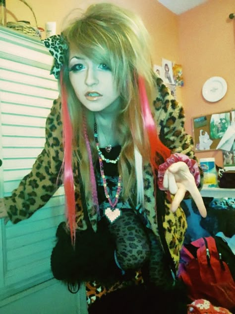 Scene Leopard Print, Gyaru Leopard Print, Gyaru Cheetah Print, Roku Gyaru, Leopard Print Gyaru, Scenekid Outfits, Gyaru Halloween, Haady Gyaru, Scene Kid Pfp