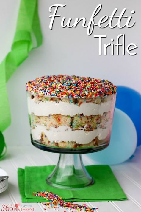 Funfetti Trifle Funfetti Trifle, Trifle Easy, Easy Birthday Desserts, Birthday Desert, Trifle Bowl Recipes, Trifle Dessert Recipes, Trifle Pudding, Birthday Dessert, Creamy Pudding