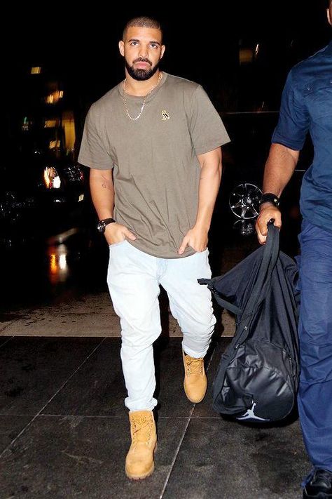 Drake Concert Outfit, Drake Fashion, Drake Concert, Drake Clothing, Timberland Boots Outfit Mens, Drizzy Drake, Timberland Boots Outfit, Timberland Outfits, Yellow Boots