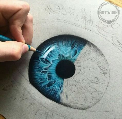 Pinterest: xxsocute4u Realistic Eye Drawing, Drawing Eyes, Pencil Art Drawings, Color Pencil Art, Independent Women, Color Pencil Drawing, March 20, Realistic Drawings, Eye Art