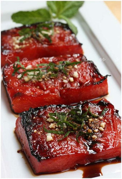 Grilled Watermelon Recipes, Watermelon Steak, Watermelon Ideas, Watermelon Dessert, Seared Ahi Tuna, Melon Recipes, Watermelon Recipe, Vegan Seafood, Grilled Watermelon