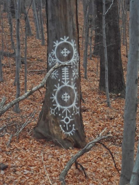 symbol Baba Jaga, Esoteric Symbols, Forest Drawing, Magic Symbols, Mystical Forest, Beltane, Witch Aesthetic, Green Witch, 판타지 �아트