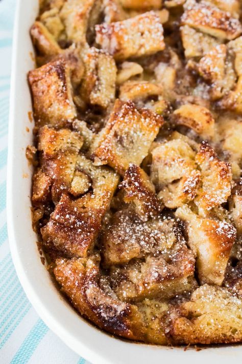 Cinnamon Roll Bread Pudding Stale Cinnamon Roll Recipes, Cinnamon Bun Bread Pudding, Leftover Cinnamon Roll Bread Pudding, Bread Pudding With Cinnamon Rolls, Cinnamon Roll Bread Pudding Recipe, Leftover Cinnamon Rolls, Cinnamon Swirl Bread Pudding, Cinnamon Bread Pudding Recipe, Cinnamon Roll Bread Pudding