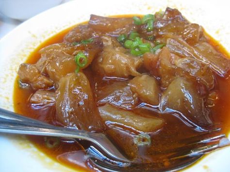 Beef Tendon Stew, Hawaiian Pidgin, Braised Beef Brisket, Braised Brisket, Beef Stir Fry Recipes, Oxtail Recipes, Beef Brisket Recipes, Cantonese Food, Beef Tendon