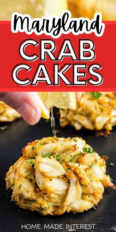 These Maryland crab cakes have the perfect, authentic flavoring straight from a real Marylander! Serve these crab cakes as a super savory appetizer or side dish for any party or get-together! Everyone will enjoy these super incredible crab cakes, even the picky eaters! Maryland Crab Cakes Recipe, Broiled Crab Cakes, Crab Cakes Recipe Best, Healthy Crab Cakes, Old Bay Crab Cakes, Baked Crab Cakes, Maryland Style Crab Cakes, Crab Cakes Recipe, Crab Cake Recipes