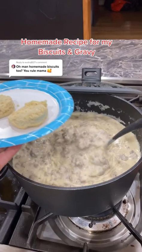 Poor Man Breakfast Ideas, Biscuits And Gravy Videos, Buiscits And Gravy Sausage Recipe, Copycat Breakfast Recipes, Buiscits And Gravy Sausage, Breakfast Ideas For Family, Biscuits Gravy Recipe, Biscuits Gravy, Country Food