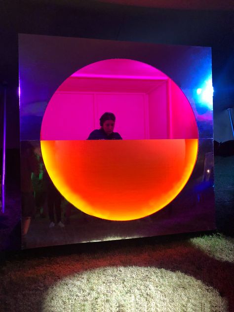 Knee Deep Festival DJ Booth. Mirrored glowing UV box. — Guy Piper Architects Festival Dj Booth, Concert Stage Design, Dj Stage, Mirrors Film, Nightclub Design, Night Bar, Mirror Box, Design Boards, Dj Booth