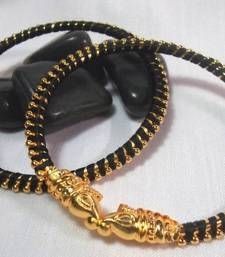 Black Beads Bangles, Golden Bangles Set, Beads Bangles, Golden Bangles, Baby Jewelry Gold, Kids Gold Jewelry, Black Bangle, Antique Gold Jewelry Indian, Online Gold Jewellery