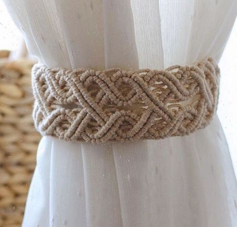 Curtain Tie Backs Diy, Paracord Belt, Diy Macrame Earrings, Crochet Curtain Pattern, Macrame Knots Tutorial, Macrame Knots Pattern, Macrame Wall Hanging Diy, Macrame Curtain, Crochet Curtains