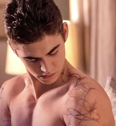 Hero Fiennes Tiffin Hardin, Autumn Tattoo, Hot Hero, Wrist Tattoos For Guys, Cute Guy Pics, Hardin Scott, After Movie, Tree Tattoo, Animation Design