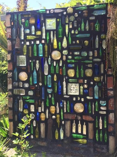 Wine Bottle Garden, Earthship Home, Landscaping Simple, Backyard Oasis Ideas, Backyard Beach, Bottle Garden, Front Yard Landscaping Simple, Garden Cafe, Have Inspiration