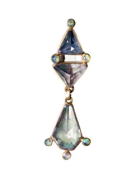 An earring or pendant of enamelled gold set with six small opals and three pale-blue foiled and faceted sapphires: the upper pair with triangular girdles combined to form a lozenge, and the third set as a kite-shaped drop. The reverse is enamelled black and white. Part of the Cheapside Hoard. Cheapside Hoard, Museum Of London, Ancient Jewellery, Georgian Jewelry, Historical Jewellery, London Museums, Medieval Jewelry, Ancient Jewelry, Old Jewelry