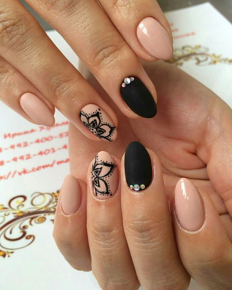 Stamping Nail Art Ideas Design, Mandala Nails Boho, Mandala Nail Art, Zen Nails, Dream Catcher Nail Art, Mandala Nails, Nail Hacks, Witch Nails, Boho Nails