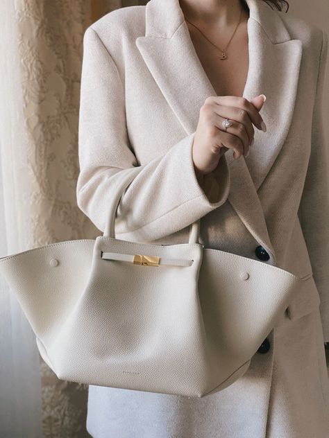 Demellier bag beige outfit Demellier London Bags, Demellier Midi New York, Demellier New York Bag, Demellier Bags Outfit, Cream Bag Outfit, Beige Bag Outfit, Demellier New York, Demellier Bag, Demellier Bags