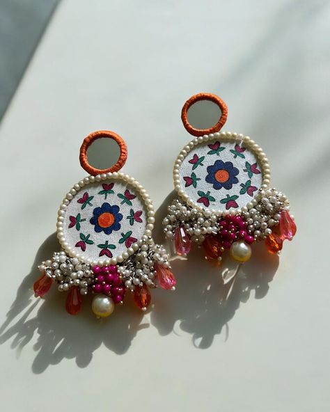 Painting Earrings, Spring Orange, Doll Miniatures, Diy Jewellery Designs, Navratri Dress, Fabric Jewellery, Crystal Bead Jewelry, String Crafts, Painted Fabric