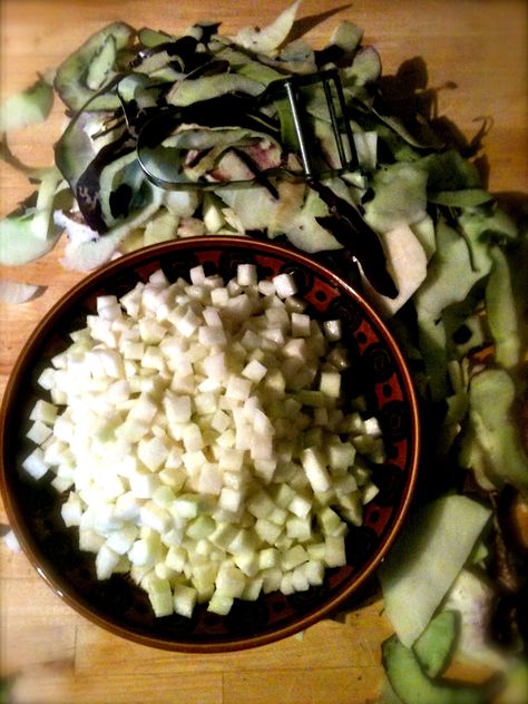 Local Cultivate Kohl Rabi, peeled and cubed ready for pickling Garden Veggies, Garden Recipes, Annie Sloan, Organic Gardening, Pickles