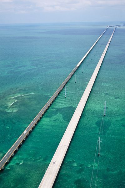 Florida Core, Seven Mile Bridge, Florida Keys Travel, Keys Florida, Key West Vacation, Islamorada Florida, Fl Keys, Cute One Piece Swimsuits, Architectural Structure