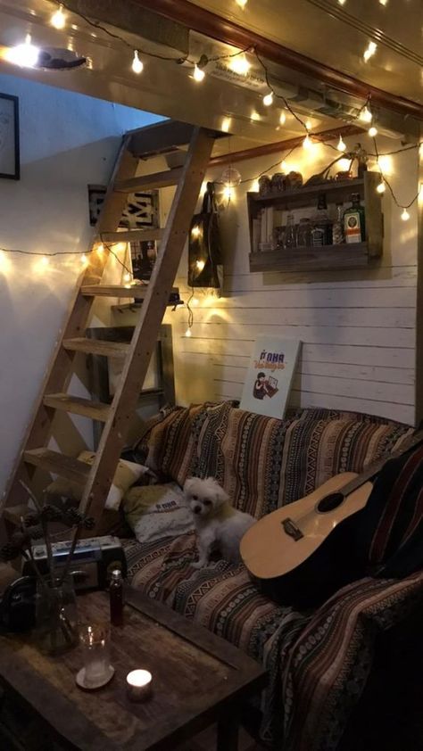 Grunge Loft Bed, Loft Bedroom Aesthetic, Chill Room, Rustic Room, Room Redesign, Grunge Room, Dream House Rooms, Redecorate Bedroom, Cozy Room Decor