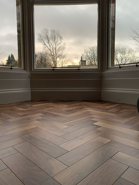 These are our Amrican Black Walnut Herringbone Parquet Flooring. We supplied and installed to high-end residential project in Edinburgh. Fro parquet flooring samples and quotes please visit our website 👉 https://www.hoffparquet.co.uk/herringbone-parquet.html Dark Walnut Interior Design, Walnut Herringbone Floor, Brown Floor Living Room, Dark Herringbone Floor, Walnut Wood Flooring, Walnut Parquet, Parquet Wood Flooring, Walnut Wood Floors, Walnut Flooring