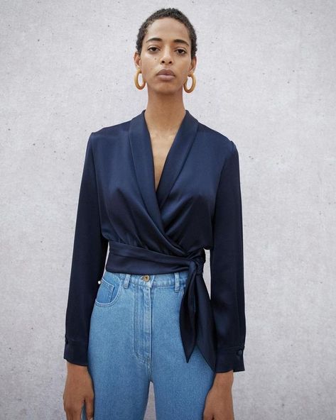 Wrap Blouse Outfit, Satin Top Outfit, Satin Top Blouses, Blue Mom Jeans, Pretty Quinceanera Dresses, Blouse Outfit, Wrap Blouse, High Fashion Street Style, Dandy