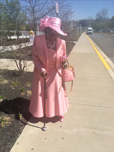 Granny Brunch Outfits, Black Grandma Outfit, Baddie Grandma, Sundays Best Outfits Church, Sunday Best Attire, Soulaan Culture, Grandma Black, Brunch Outfit Black Woman, Sunday Best Outfit