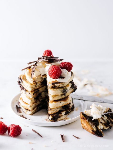 Coconut Breakfast, Coconut Pancakes, English Breakfast, Pancakes And Waffles, Chocolate Coconut, Healthy Dessert, Brunch Recipes, Whipped Cream, Nutella