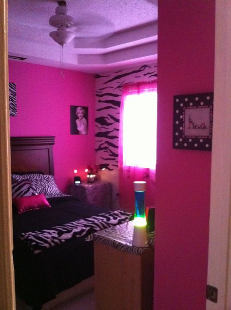 Hot Pink And Black Room, Hot Pink And Black Room Aesthetic, Room Ideas 2000s Pink, 2000s Bedroom Aesthetic Pink, Hot Pink And Zebra Bedroom, Mcbling Aestethic Room, Hot Pink Room, 2000s Pink Zebra Room, Zebra Bedroom