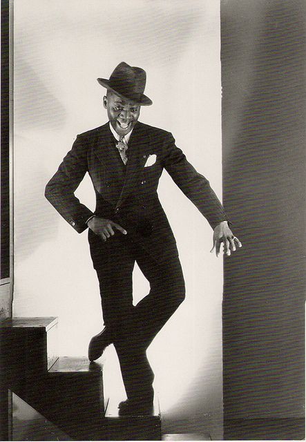 Mr Bojangles, 1935    Bill ("Bojangles") Robinson,,started  dancing professionally at age 7. He invented the stair tap routine,and was one of the world's greatest tap dancers. He was in 15 films,but his movie fame came primarily from Shirley Temple movies.       photographed by George Hurrel Bill Robinson, Mr Bojangles, Classic Dance, Black Dancers, George Hurrell, Dance Aesthetic, Tap Dancing, Dance Forever, Tap Dancer