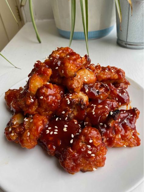 Kfc Cauliflower Recipes, Kfc Cauliflower, Korean Cauliflower Bites, Korean Style Cauliflower, Vegan Korean Fried Chicken, Fried Cauliflower Recipes, Gojuchang Recipe, Korean Fried Cauliflower Air Fryer, Cheesecake Factory Korean Cauliflower