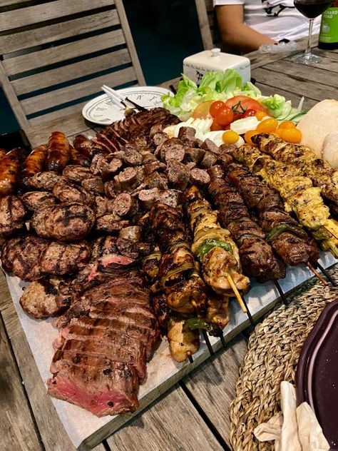 Cured Meat Platter, Kebab Platter, Steak Platter, African Meals, Grill Platter, Meat Platters, Spring Backyard, Grilled Platter, Steak Kebabs